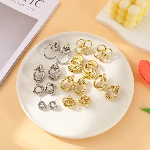 Minimalistische Geometrische Legering Oorbellen Voor Vrouwen Mode Vergulde Multi Layer Gelaagde Gedraaide Creolen Premium Niche Oorknopjes Sieraden