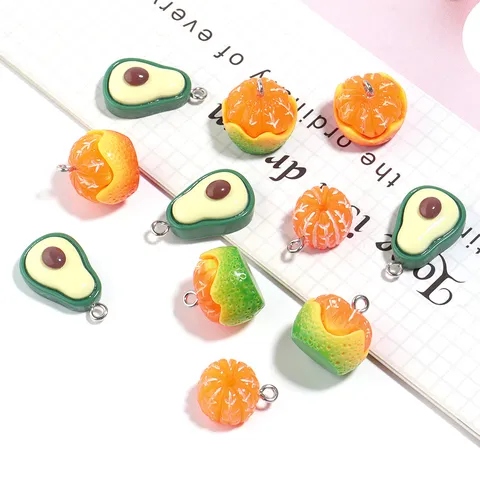Ciondoli in Perline di Frutta in Acrilico per Creazione di Gioielli DIY Charms Colorati Arancia Limone Avocado Accessori per Bracciali e Collane Fatti a Mano