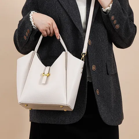 Genuine Leather Bucket Bag For Women Large Capacity Shoulder Crossbody Bag Commuting Casual Tote Handbag