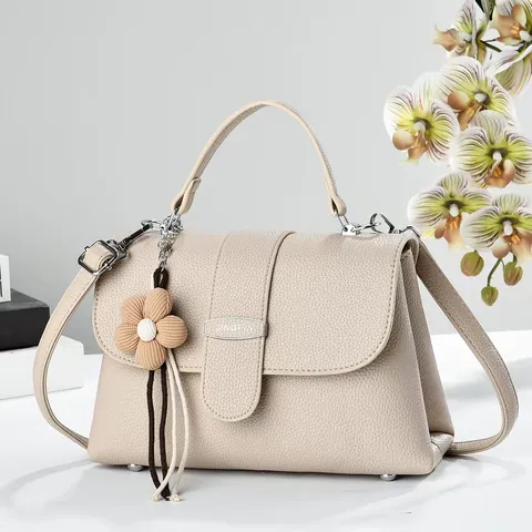 Damen Retro Litschi Muster PU Leder Umhängetasche Casual Pendler Top Handle Kleine Quadratische Tasche Mit Blumen Anhänger