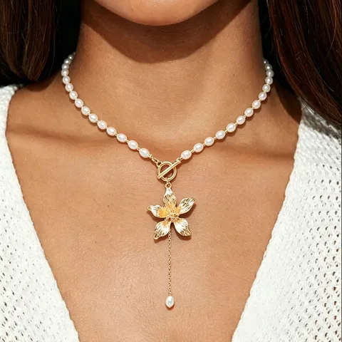 Sweet Cool Ins Style Frangipani Pendant Necklace Fashion Alloy Artificial Pearl Beaded Toggle Clasp Choker Neck Jewelry For Women Daily