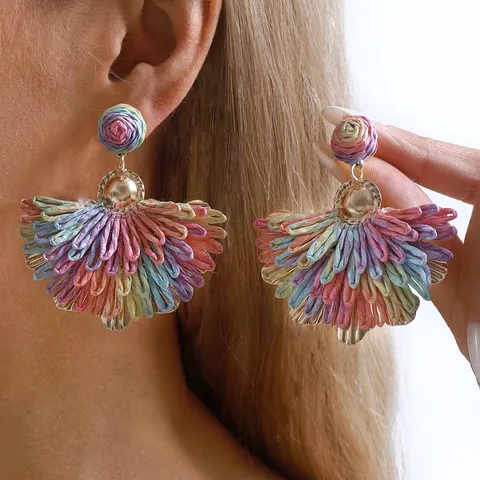 Boucles d'Oreilles Fleur en Raphia Tissé à la Main pour Femme Style Ethnique Vacances Boucles d'Oreilles Pendantes Multicolores
