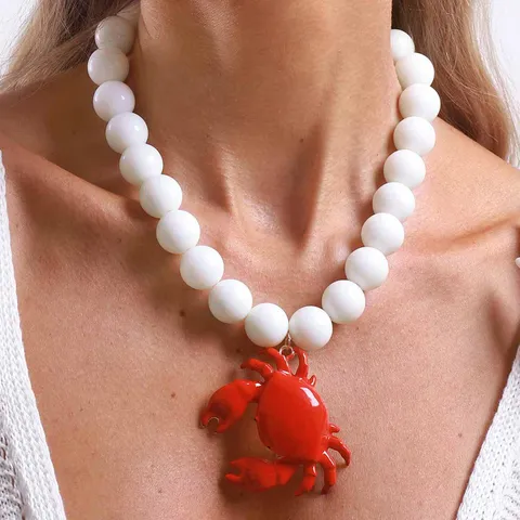 Collana con Ciondolo Astice Granchio Stella Marina Rosso in Lega Catena a Sfere Bianche in Plastica Stile Resort Gioielli Vacanza Donna
