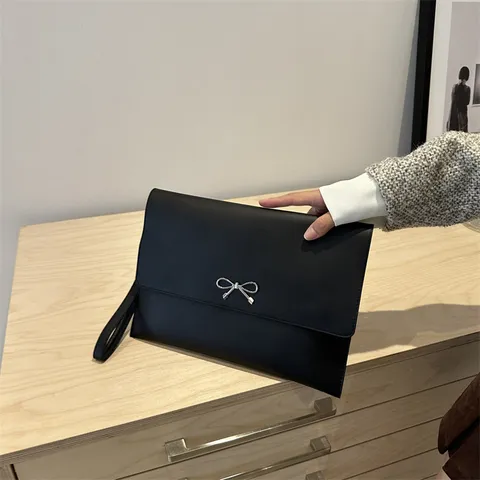 Dames PU Leer Envelop Clutch Tas Minimalistische Avondtas Met Metalen Strik Decor Polsband Mode Handtas