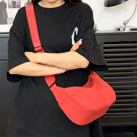 Grote Capaciteit Vrouwen Crossbody Tas Oxford Stof Halve Maan Knödel Schoudertas Minimalistische Casual Handtas