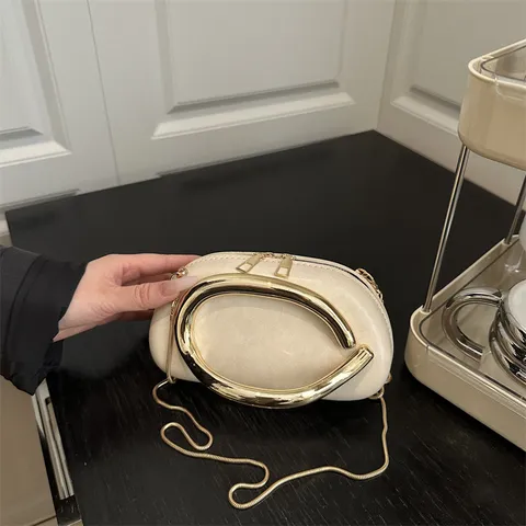 Dames Kleine Schoudertas PU Leer Retro Metalen Handvat Avondhandtas Minimalistische Crossbody Tas Voor Dagelijks Feest