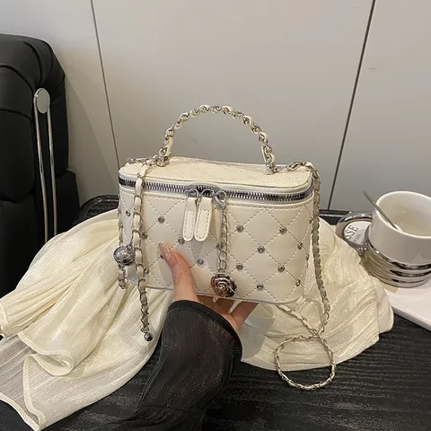 Vrouwen Gewatteerd PU Leer Klinknagel Ketting Crossbody Schoudertas Kleine Vierkante Handtas Mode Casual