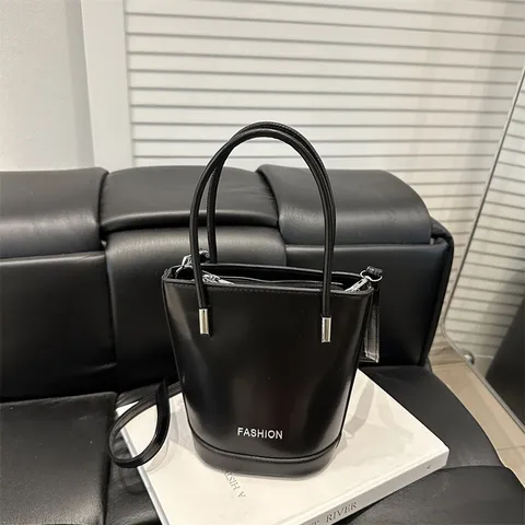 Minimalistische PU Leren Emmer Tas Voor Vrouwen Effen Kleur Casual Dagelijkse Handtas Chique Schouder Crossbody Tas Kleine Portemonnaie