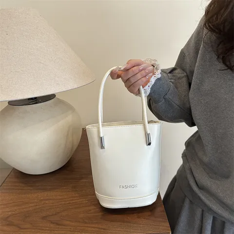 Minimalistische PU Leren Emmer Tas Voor Vrouwen Effen Kleur Casual Dagelijkse Handtas Chique Schouder Crossbody Tas Kleine Portemonnaie