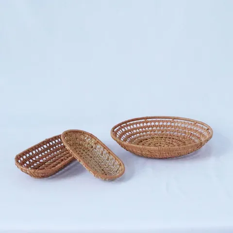 Handmade Natural Rattan Woven Storage Basket Hollow Fruit Plate Tea Towel Holder Table Organizer Home Decor