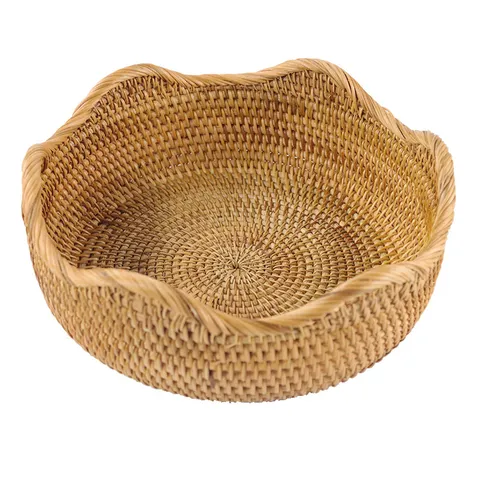 Handwoven Rattan Fruit Basket Wavy Edge Natural Wicker Storage Basket For Living Room Snacks And Candy