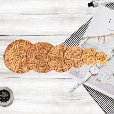 Handmade Vietnamese Rattan Woven Tea Coaster Placemat Natural Plant Fiber Heat Insulation Mat For Kitchen Table Decor