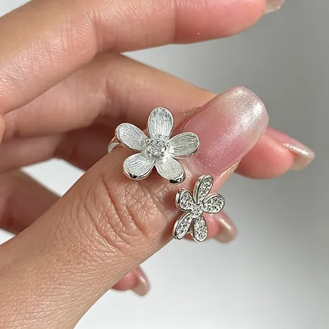 Sweet Copper Flower Open Ring Elegant Rhinestone Bow Knot Heart Adjustable Finger Ring Chic Versatile Holiday Party Hand Jewelry For Women