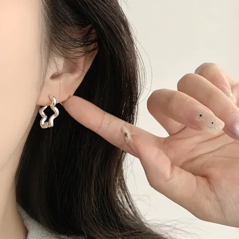 Sweet Flower Petal Hoop Earrings For Women Simple Fashion Copper Silver Gold Plated Hollow Heart Star Rhinestone Earrings Jewelry