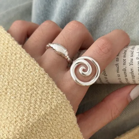 Geometric Hollow Spiral Line Snail Open Ring For Women Ins Style Silver-Plated Copper Croissant Adjustable Finger Ring Jewelry