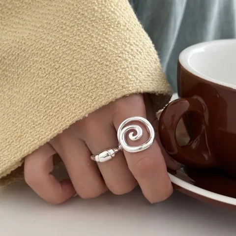 Geometric Hollow Spiral Line Snail Open Ring For Women Ins Style Silver-Plated Copper Croissant Adjustable Finger Ring Jewelry