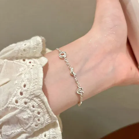 Silver-Plated Copper Bread Croissant Heart Pendant Charm Chain Bracelet Cute Novelty Fashion Jewelry For Women
