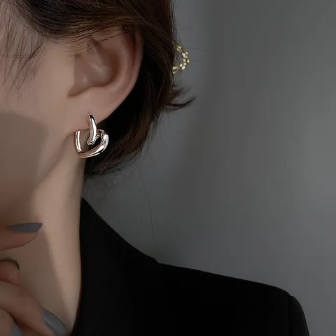 Boucles d'Oreilles Clous en Forme de Cœur en Ligne de Cuivre Tendance pour Femmes Boucles d'Oreilles Géométriques Entrelacées en Fil de Cœur Bijoux