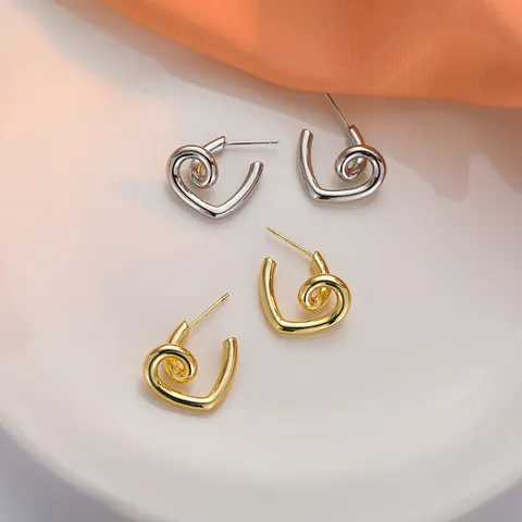 Boucles d'Oreilles Clous en Forme de Cœur en Ligne de Cuivre Tendance pour Femmes Boucles d'Oreilles Géométriques Entrelacées en Fil de Cœur Bijoux