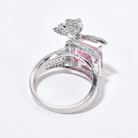Eleganter Kupfer Rosa Schmetterling Ring Mit Glänzenden Strass-Akzenten Exquisites Modeschmuck Offener Verstellbarer Ring Geschenk Für Damen Mädchen Hochzeit Party