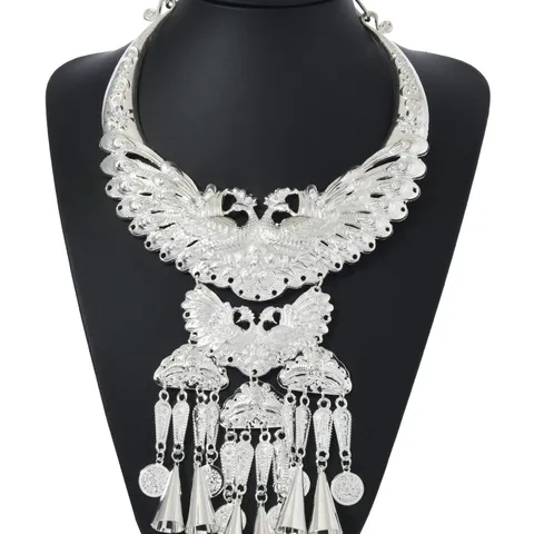 Ethnic Zinc Alloy Silver Plated Choker Necklace For Women Men Vintage Peacock Tassel Bell Pendant Statement Necklace Stage Performance Costume Jewelry Gift