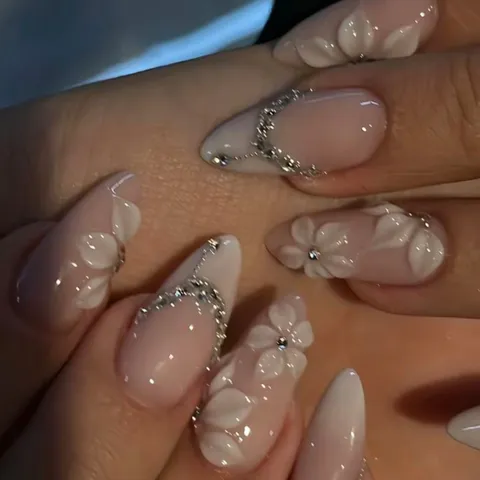 3D Frans Bloem Press-On Kunstnagels Kort Amandel Valse Nagels Strass Kunstparel Manicure Kunst Voor Vrouwen Dagelijks Feest