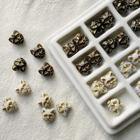 Perle di Vetro Ceco Importate Nero e Bianco Dorato Retro Testa di Gatto DIY Creazione di Gioielli Perle Sfuse Accessori Artigianali