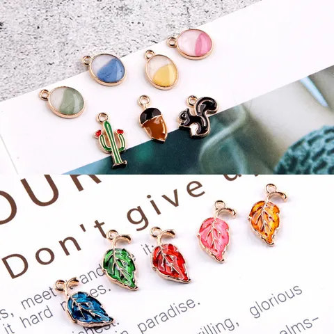 Accessori per Gioielli DIY in Lega Ciondoli Foglia Pigna Scoiattolo Kaktus Fenicottero Per Orecchini Fatti a Mano Creazione Artigianale