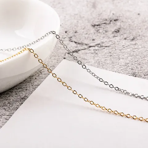 Catena Fine in Rame Placcato Oro 18k Materiale per Creazione Gioielli Fai da Te Catena a Maglie in Metallo per Orecchini Collane