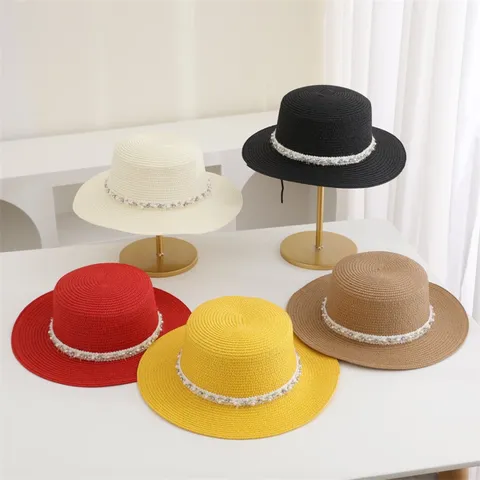 Damen Sommer Flach Top Strohhut Strandurlaub Reise Sonnenschutz Fedora Hut Eleganter Perlen Gewebter Sonnenhut