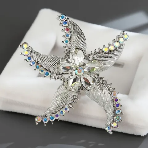 Luxurious Zinc Alloy Rhinestone Starfish Brooch Shiny Crystal Ocean Theme Breastpin Apparel Accessories For Women Wedding Banquet Decor