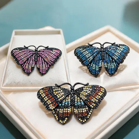 Vintage Zinc Alloy Rhinestone Butterfly Brooch Luxury Crystal Insect Animal Breastpin Costume Badge Pins For Suit Coats Gifting Women Jewelry