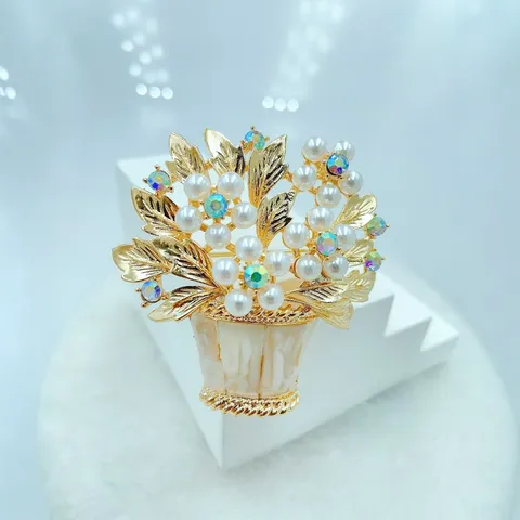 Vintage Zinc Alloy Enamel Flower Basket Brooch Luxury Artificial Pearl Rhinestone Pin Elegant Botanical Costume Dress Jewelry Brooch For Women Men