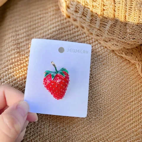 Fashion Fruit Brooch For Women Alloy Enamel Drip Oil Strawberry Watermelon Orange Pomegranate Pin Rhinestone Corsage Jewelry