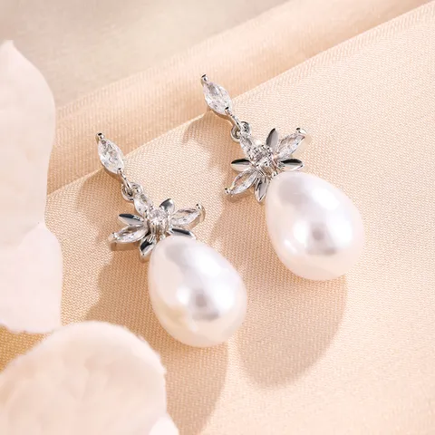 Franse Bloem Parel Zirconia Oorknopjes Voor Vrouwen Elegante Goud Zilver Vergulde Koperen Oorbellen Bruiloft Banket Sieraden