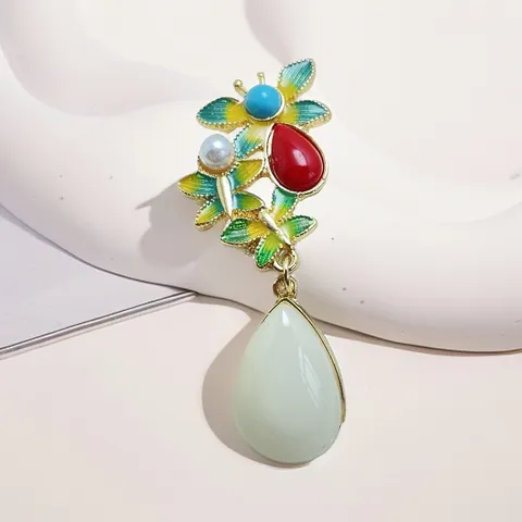 Vintage Alloy Enamel Drip Brooch Ancient Style Ethnic Cheongsam Accessory Imitation Jade Water Drop Rhinestone Artificial Pearl Brooch For Women