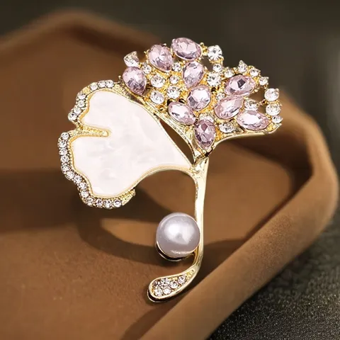 Elegant Alloy Ginkgo Leaf Brooch Rhinestone Artificial Pearl Gold Silver Color Lapel Pin Vintage Leaf Accessory For Women Men Suit