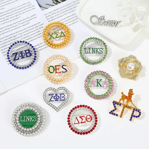 Alloy Rhinestone Brooch Pin Hollow Round Artificial Pearl Greek Sorority Letter Brooches Anti-Exposure Clothing Pins Jewelry Gift