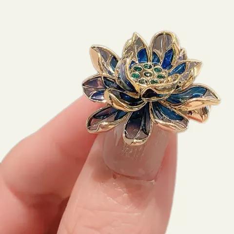 Chinese Style Alloy Lotus Brooch Rhinestone Flower Pin Cheongsam Lapel Collar Decoration Accessories For Women Men Jewelry