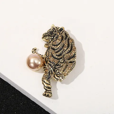 Spilla da Balia Vintage in Lega a Forma di Tigre per Uomo Donna Stile Cinese Decorazione di Strass e Perla Artificiale Distintivo per Vestiti Gioielli Regalo
