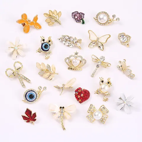 Alloy Strass Künstliche Perle Brosche Pin Vintage Blume Schal Schnalle Anti Exposition Anzug Pins Für Damen Schmuck