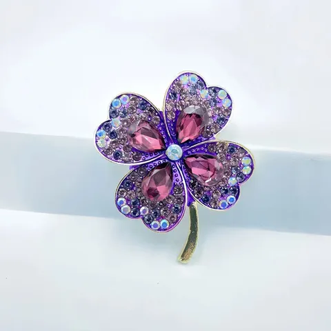 Élégant Broche Trèfle à Quatre Feuilles pour Femmes Vintage Zirconia Strass Incrusté Alliage Broche Pin pour Col de Costume Broche Florale Bijoux