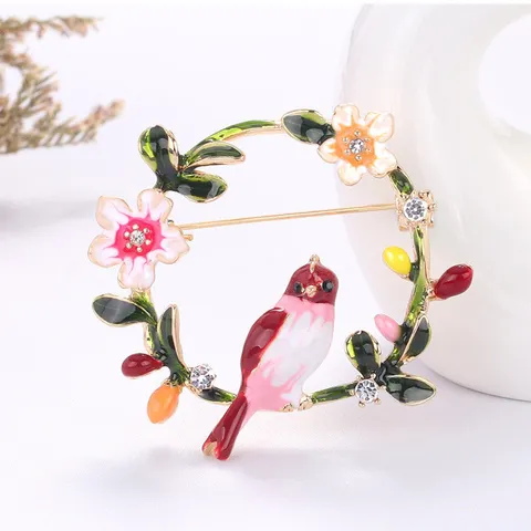 Süß Filigran Legierung Strass Emaille Vogel Kranz Brosche Für Anzug Unisex Koreanischer Stil Süße Blumen Tier Anstecknadel Schmuck