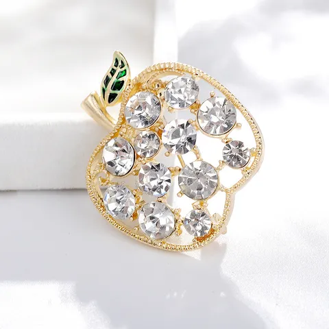 Vintage Alloy Rhinestone Apple Brooch Colorful Crystal Fruit Breastpin Cute Costume Lapel Pin Accessories For Coat Jacket Women Jewelry