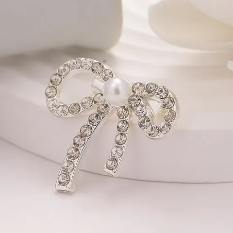 Broche Nœud Élégante en Alliage Avec Strass et Perle Artificielle pour Décoration de Vêtement Bijoux de Mode pour Femmes