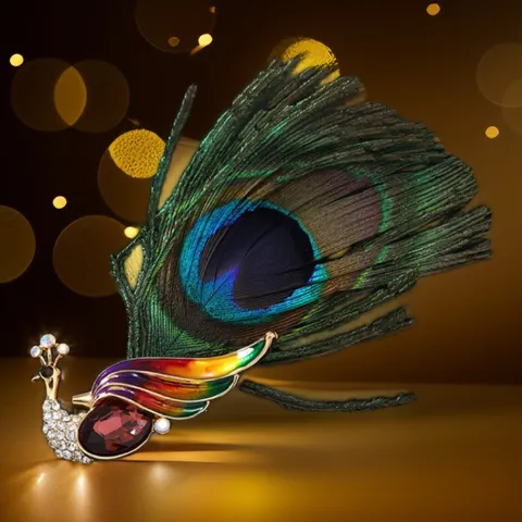 Elegant Trendy Alloy Rhinestone Peacock Feather Brooch Luxury Crystal Pin Corsage Accessories For Suit Coat Unisex Jewelry Gift