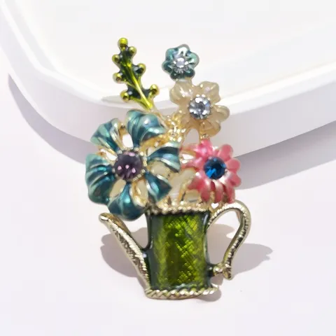 Vintage Alloy Flower Basket Brooch Elegant Rhinestone Corsage Pin For Coat Suit Denim Clothes Accessory Women Men Jewelry Gift