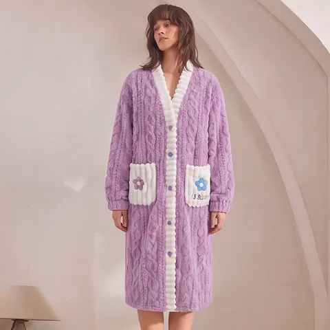 Accappatoio in Flanella con Bottoni a Manica Lunga e Scollo a V da Donna Abbigliamento da Notte Morbido e Caldo con Ricamo Floreale