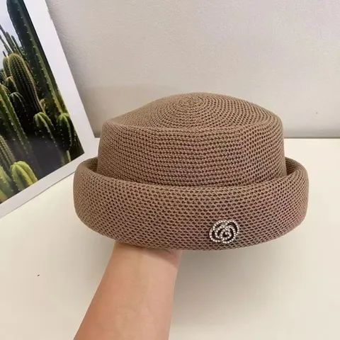 Damen Vintage Gestreickte Beret Mütze Atmungsaktive Einfarbige Pillbox Mütze Elegante Strass Blumen Dekoration Mode Damen Kappe