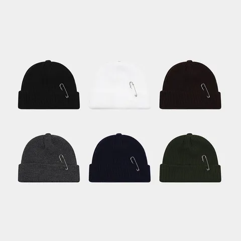 Koreaanse Stijl Effen Kleur Veiligheidsspeld Gebreide Muts Voor Unisex Volwassene Basis Warme Winter Streetwear Skully Cap
